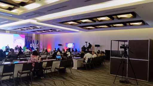 Language Connection, S. A.