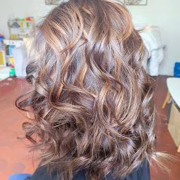 Photo n°24 de Charlotte Univ'Hair Coiffeuse à domicile à Orly-sur-Morin (Salon de coiffure)