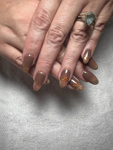 Happy Feet Luxe Nails & Spa - Thumbnail