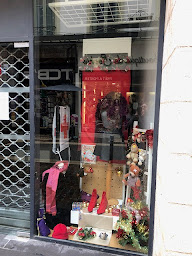 Photo n°2 de Vestiboutique de Cahors - Croix-Rouge française à Cahors (Magasin de vêtements)