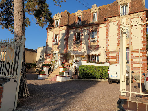 Photo de FACE A LA MER - Hôtel & Spa à Merville-Franceville-Plage (14810)