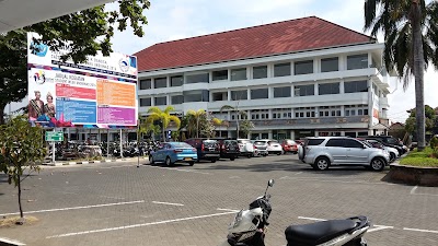 Photos of Faculty of Social, Politics, State Administration of UNDIKNAS