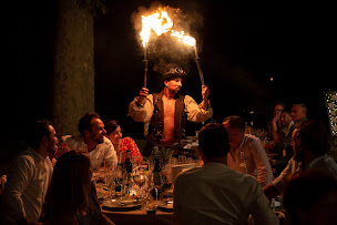 Photo n°11 de Cracheur De Feu, magicien, echassier, robot led à Courthézon (Magicien)