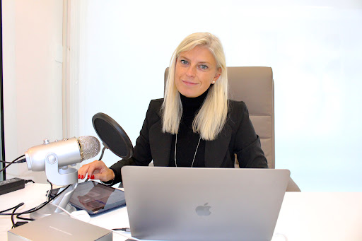 Dr. Ioana Datcu - Visual