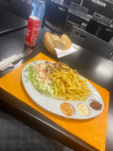 Photo 3 - Musk burger