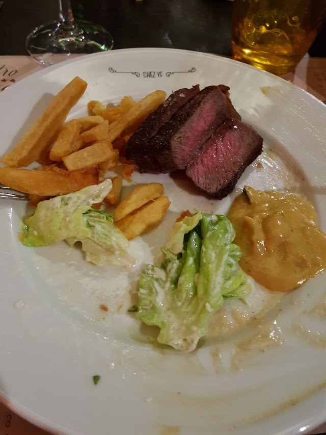 Bistro Tribunal