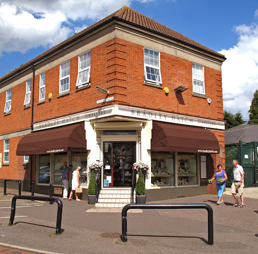 Bradley Hatch Jewellers Open Times