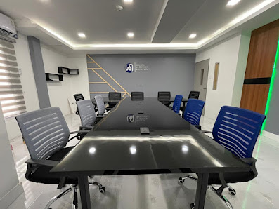 Foto de Universe Of Science & Innovation Todas