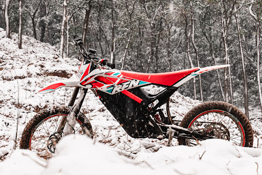 Apollo RFN electric bikes UK - Thumbnail