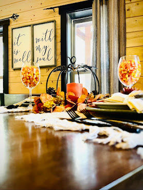 Knotty and Nice Luxury Cabin by null