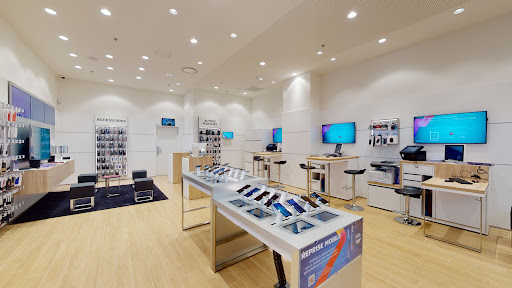 Boutique SFR Hyeres Centr'Azur