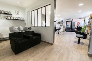 Photo n°2 de Mise en scène coiffure à Gien (Salon de coiffure)