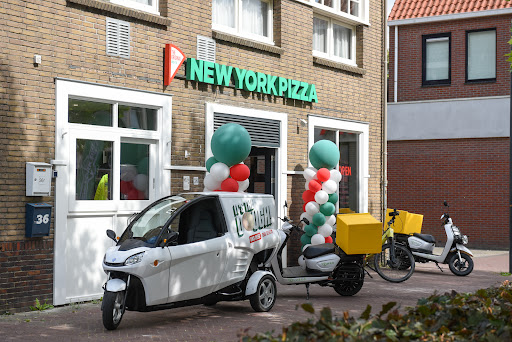 New York Pizza Leek Logo