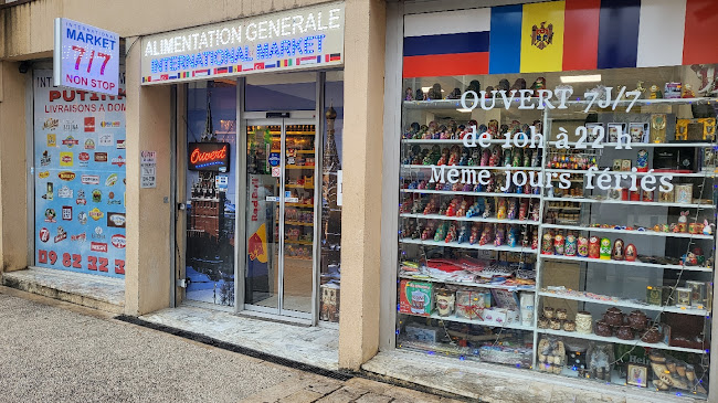 Chez le Russe International Market