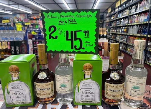 Rocco's Liquor & Wines