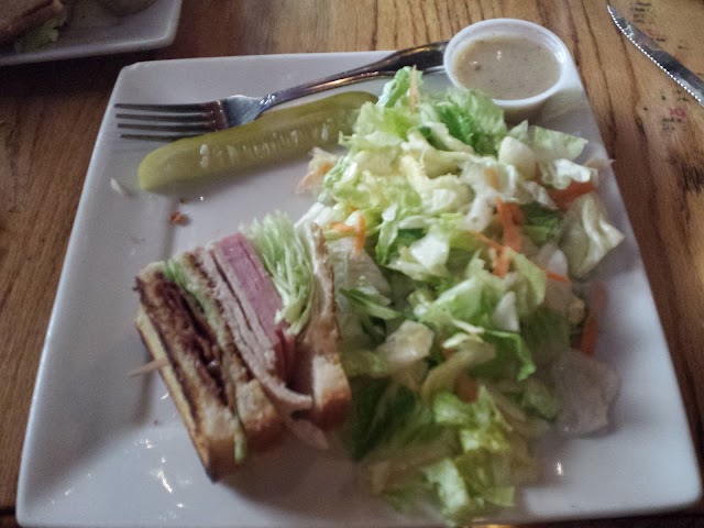 Pineapple Hill Saloon & Grill
