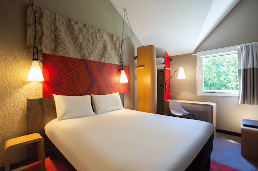Photo de Hôtel ibis Jouy en Josas Velizy. à Jouy-en-Josas (78350)