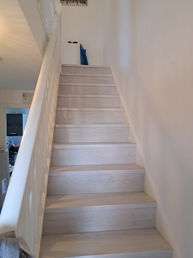 Painter Decorator Wolverhampton - Visual
