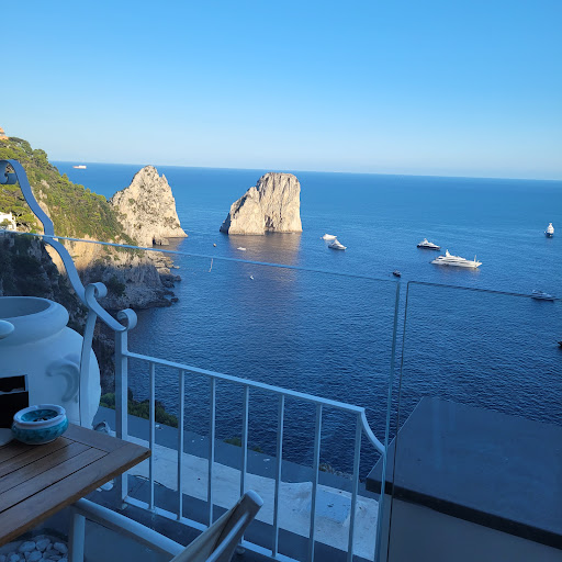 Capri Rooftop - Visual