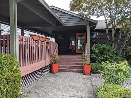 Full Circle Veterinary Care: Stuart Emily DVM