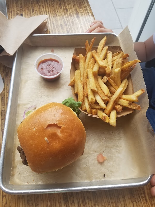 Burger Tap & Shake Foggy Bottom