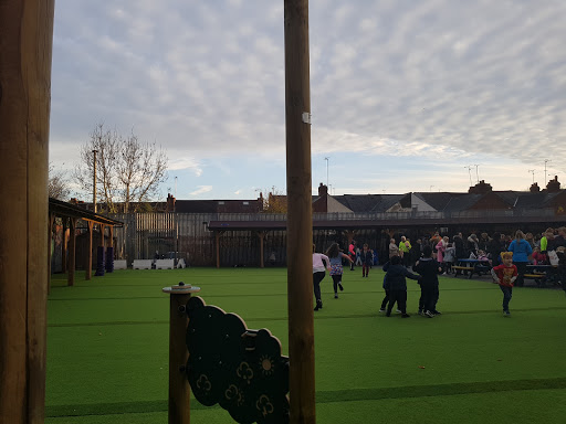 Earlsdon Primary School Gallery - United Kingdom