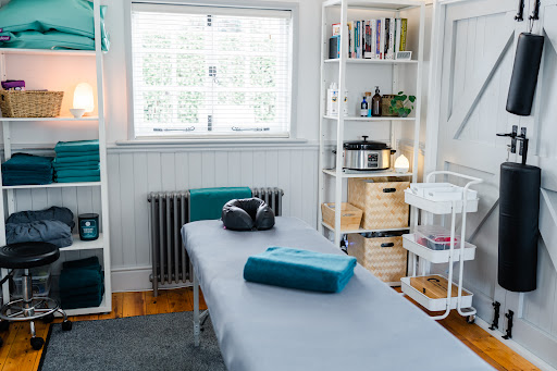 Louisa Gatland Massage Therapy