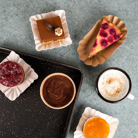 Swing Kitchen by null