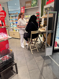 Photo n°9 de Yves Rocher à Vénissieux (Magasin de cosmétiques)