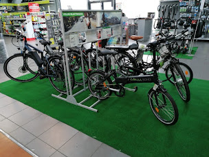 Photo n°24 de Feu Vert à Estancarbon (Magasin d'articles pour remorques)