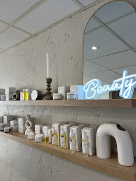 Photo n°9 de Maison Chouchou à Pégomas (Salon d'épilation)