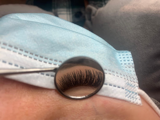 SE LASHES & MORE • WIMPERNVERLÄNGERUNG • WIMPERNLAMINIERUNG • BROWLIFTING - Thumbnail