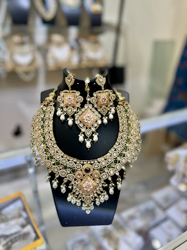 Nirvikas Boutique - Visual