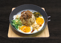 牛骨琉球ラーメン MARUMARO 北谷店