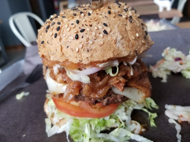 Boon Burger Cafe