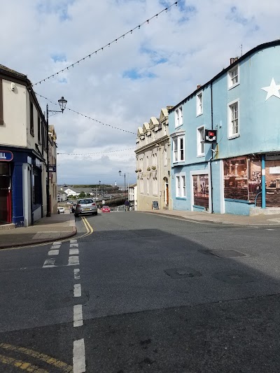 photo of The Golden Lion Hotel