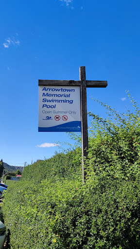 Arrowtown Memorial Swimming Pool - Thumbnail