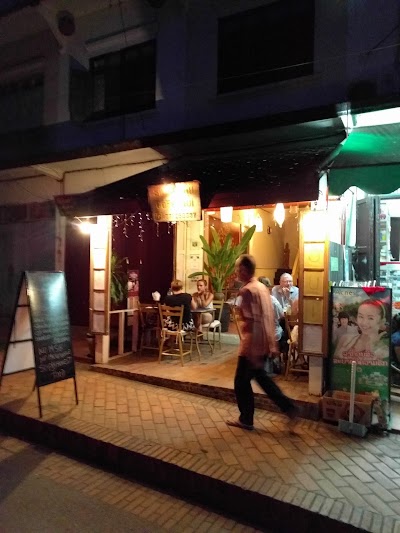 Photos of Caf&eacute; Toui
