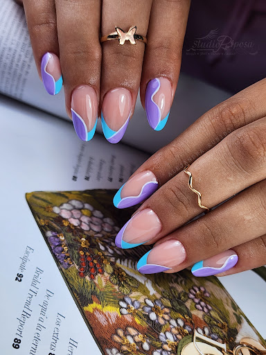 Piposa Nails