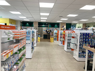 Photo n°14 de PHARMACIE DECOU à Vélines (Parapharmacie)
