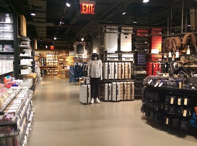 MUJI Fifth Avenue