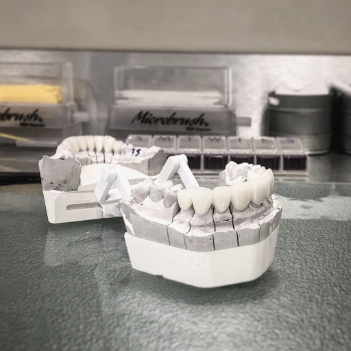 Makeover Dental Studio Tijuana - Thumbnail