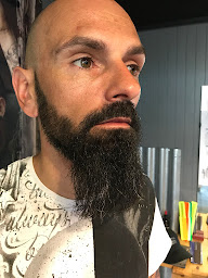 Photo n°11 de Wilfried et sonia coiffure And Barber Shop à Villemur-sur-Tarn (Barbier)