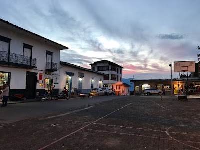 Photos of Valpara&iacute;so Main Park
