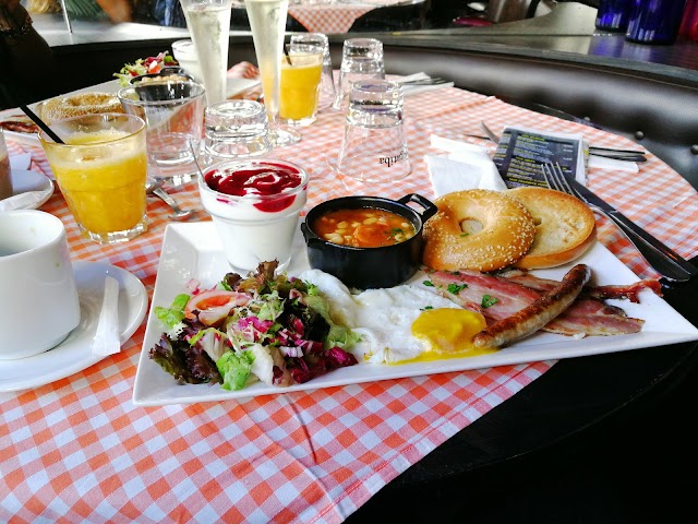 Long Island Bar-Brasserie