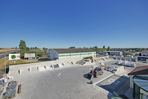 Photo n°10 de Galets granulats & cie - Aménagements paysagers: graviers galets enrochements et paillages à Caen à Carpiquet (Magasin de materiaux de construction)