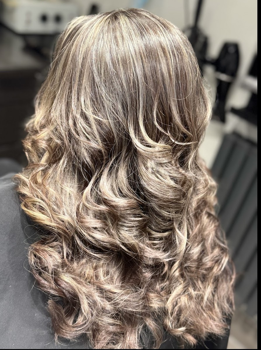 Mahin Hair & Beauty - Beauty Salons in Nottingham