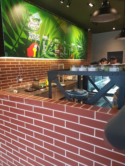 Photos of Caf&eacute; Amazon Phsar Leu