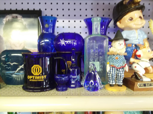 Odder Gifts - Visual