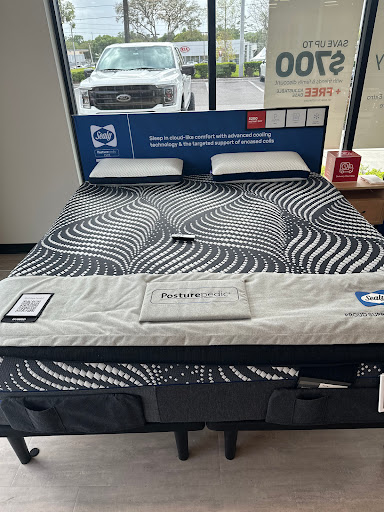 Mattress Firm Country Club Corners - Thumbnail